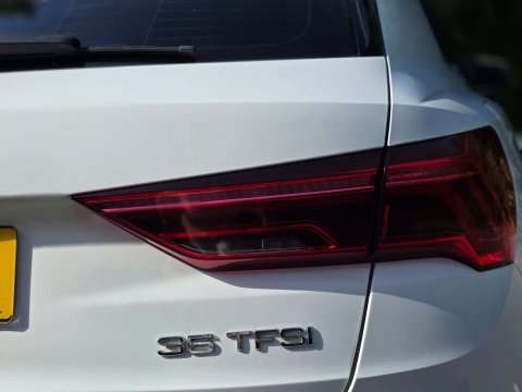Audi Q3 1.5 Q3 Sport 35 TFSI 5dr 59