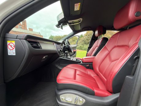 Porsche Macan S PDK 27
