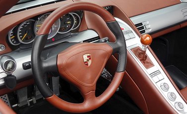 Porsche Carrera GT 20