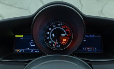 Ferrari 488 SPIDER 22