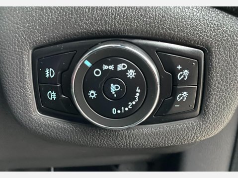 Ford Transit Connect 1.6 TDCi 200 Limited Panel Van 5dr Diesel Manual L1 H1 (124 g/km, 113 bhp) 25