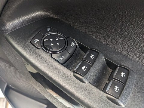 Ford Ecosport ST-LINE TDCI 23