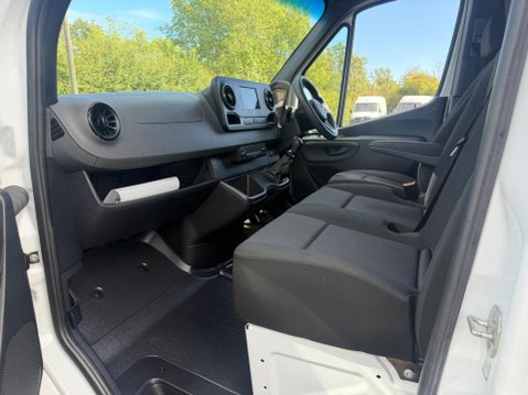 Mercedes-Benz Sprinter 2.0 315 CDI Progressive RWD L3 H2 Euro 6 (s/s) 5dr 11