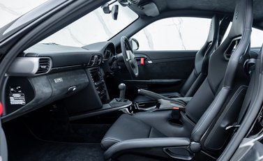 Porsche 911 GT2 RS (997) 13
