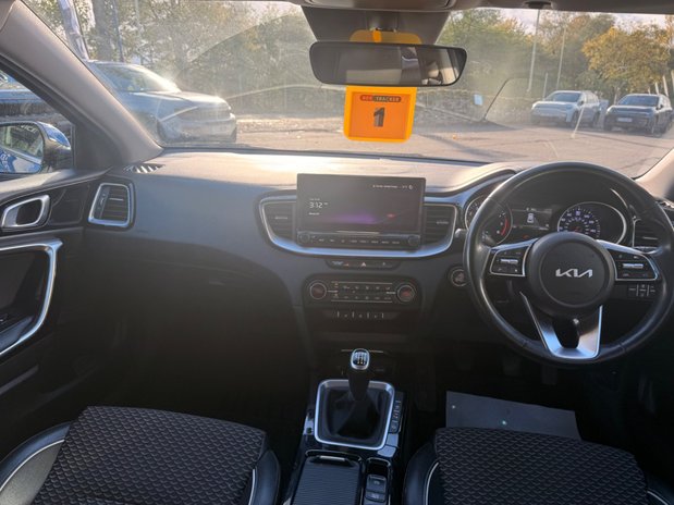 Kia Xceed 3 13