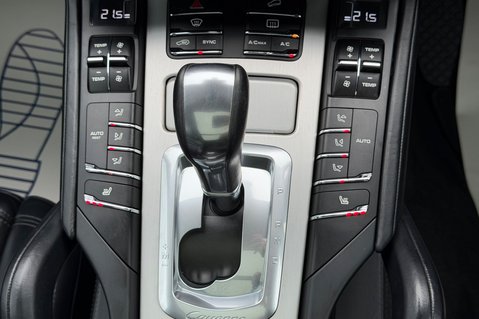 Porsche Cayenne D V6 TIPTRONIC S - REAR ENTERTAINMENT -PDLS -PAN ROOF -CAMERA -£17K EXTRAS 47