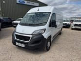 Peugeot Boxer LWB L3H2 Medium Roof Professional Premium Plus 335 2