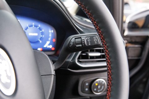 Ford Fiesta ST-LINE X EDITION MHEV 18