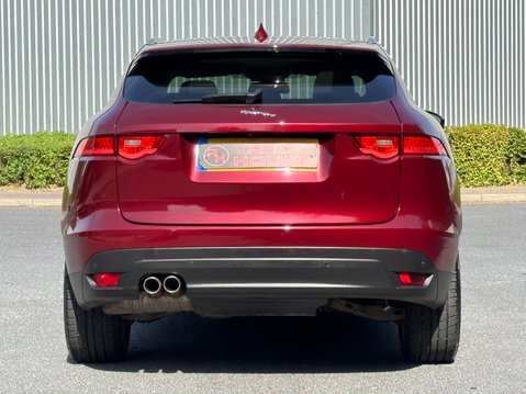 Jaguar F-Pace PORTFOLIO AWD 7