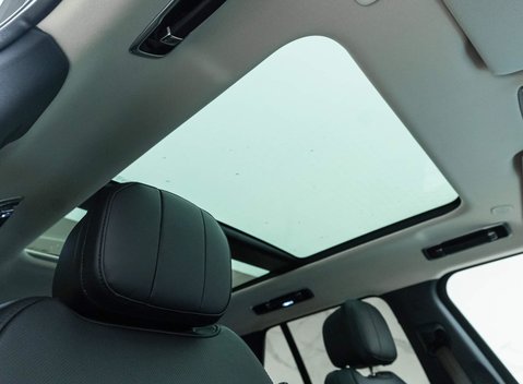 Land Rover Range Rover P440e HSE 7