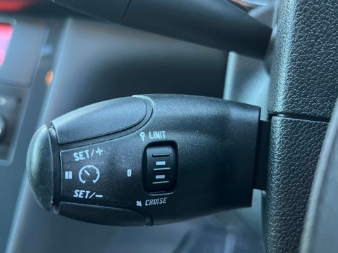 Peugeot 3008 1.6 3008 Active HDi 5dr 43