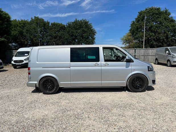 Volkswagen Transporter Crew Cab AUTO SWB L1H1 Low Roof T32 Highline Air Con NO VAT 5