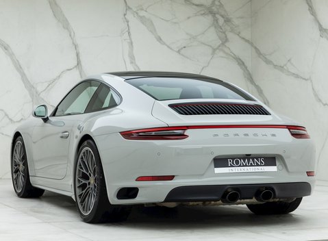 Porsche 911 (991.2) Carrera 4S 3