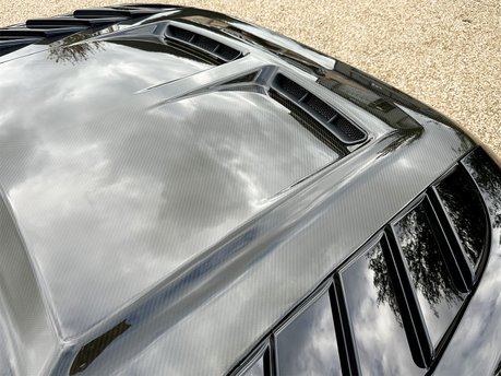 Land Rover Defender V8 28