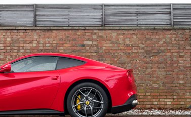 Ferrari F12 Berlinetta 26