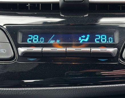 Toyota C-HR 1.8 C-HR-Dynamic HEV CVT 5dr 50