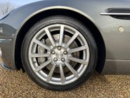 Aston Martin Vanquish V12 S 40