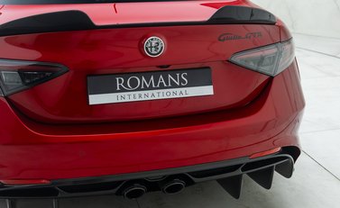 Alfa Romeo Giulia GTA 30