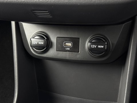 Hyundai IONIQ 38.3kWh Premium SE Auto 5dr 85