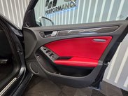 Audi RS4 4.2 FSI V8 Estate 5dr Petrol S Tronic quattro Euro 5 (450 ps) 29