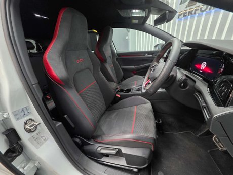 Volkswagen Golf 2.0 TSI GTI Clubsport 45 Hatchback 5dr Petrol DSG Euro 6 (s/s) (300 ps) 7