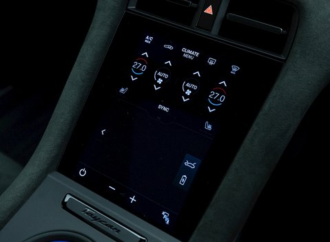 Porsche Taycan GTS Sport Turismo 20