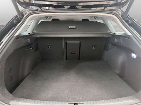 SEAT Leon 1.4 eHybrid 12.8kWh XCELLENCE Lux Estate 5dr Petrol Plug-in Hybrid DSG Euro 21