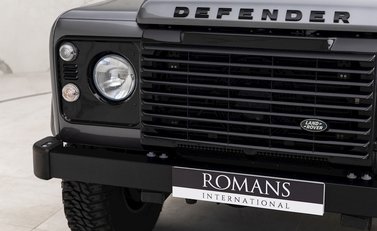 Land Rover Defender 90 Landmark 19