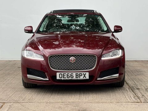 Jaguar XF 2.0 XF Portfolio D AWD Auto 4WD 4dr 3