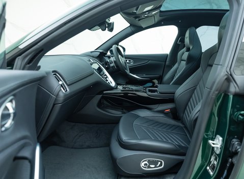 Aston Martin DBX 707 17