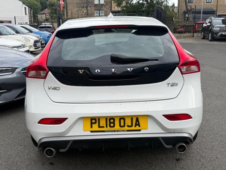 Volvo V40 T2 R-DESIGN 8