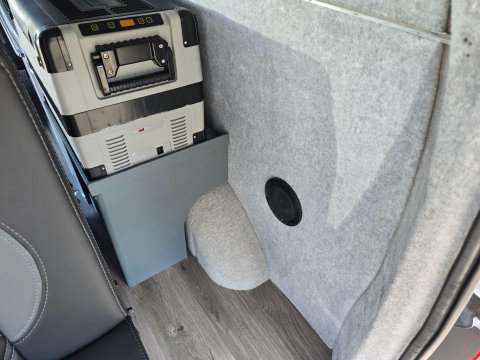 Mercedes-Benz Vito Camper Van 18