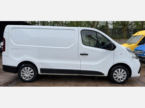 Renault Trafic 1.6 dCi 27 Business+ Panel Van 5dr Diesel Manual SWB Standard Roof Euro 5 ( 16
