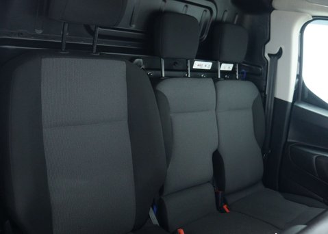 Peugeot e-Partner 800 50kWh Professional Premium + Standard Panel Van 5dr Electric Auto SWB ( 33