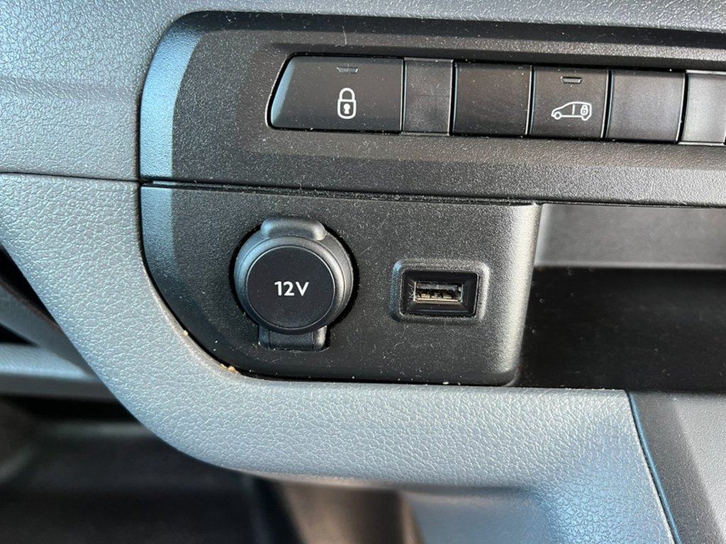 2022 Peugeot ExpertMWB L2H1 Low Roof Premium Air Con Sensors EURO 6 NO VAT — thumbnail 33 of 51