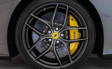 Ferrari F12 Berlinetta 18