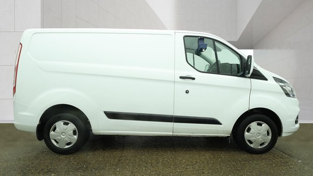 Ford Transit Custom SWB L1H1 Low Roof Trend 300 Air Con Sensors EURO 6 NO VAT 3
