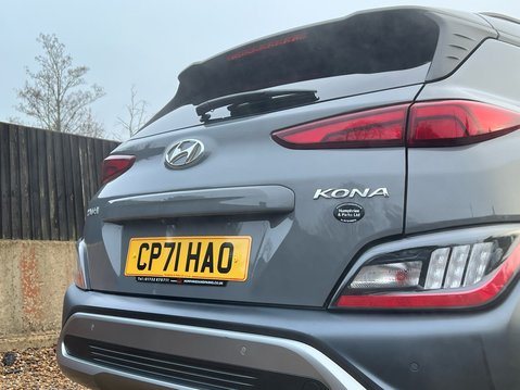 Hyundai KONA T-GDI PREMIUM MHEV 18