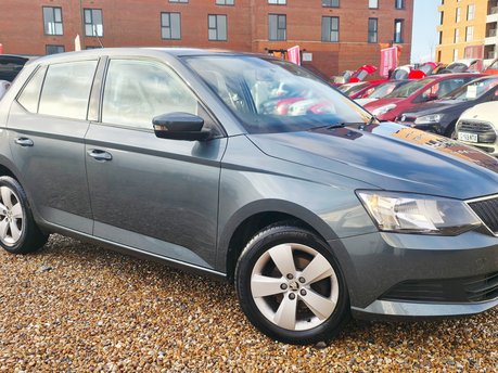 Skoda Fabia 1.2 SE TSI LOOK! £20.00 R/TAX .. 6 MAIN DEALER SERVICES! 1 OWNER..P/SENSORS