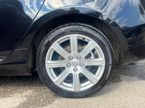 Volvo V40 2.0 D3 Inscription Hatchback 5dr Diesel Auto Euro 6 (s/s) (150 ps) 51
