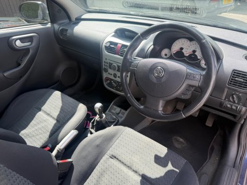 Vauxhall Corsa 1.2i 16v SXi 3dr 8