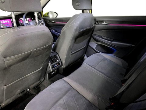 Volkswagen Golf 2.0 TDI Style Estate 5dr Diesel DSG Euro 6 (s/s) (115 ps) Air Con - Alloy 40