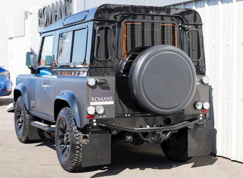 Land Rover Defender 90 Autobiography Edition 24