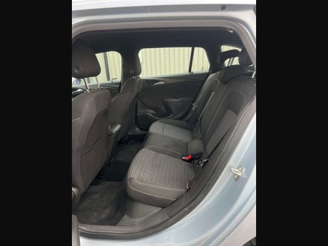 Vauxhall Astra 1.4 Astra SRI 5dr 33