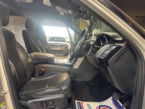 Land Rover Discovery 3.0 Discovery HSE TD6 Auto 4WD 5dr 80