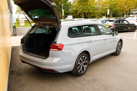 Volkswagen Passat SEL TSI EVO DSG 33