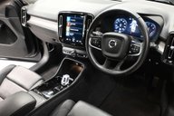 Volvo XC40 2.0 XC40 Inscription Pro B4 MHEV Auto 5dr 9