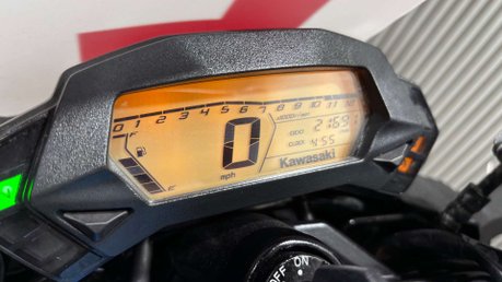 Kawasaki Z 2023 125CC NAKED BIKE MOT 10/27 WARRANTY SERVICED 1 OWNER 36