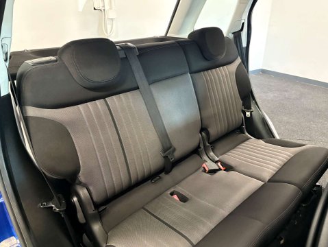 Fiat 500L 1.2 500L Lounge MultiJet Semi-Auto 5dr 32