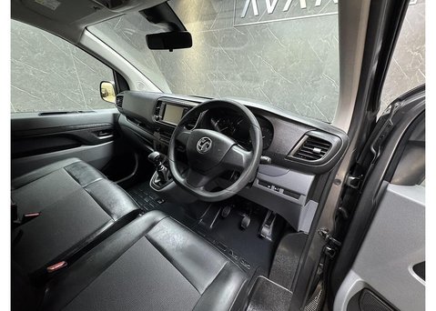 Vauxhall Vivaro 1.5 Turbo D 2900 Sportive Panel Van 5dr Diesel Manual L2 H1 Euro 6 (s/s) (1 28